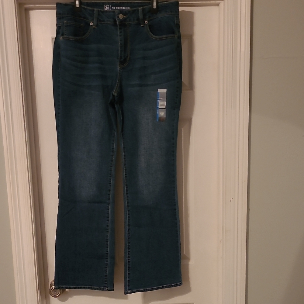 No Boundaries NOBO Bootcut Jeans Size 17 Dark Blue NWT